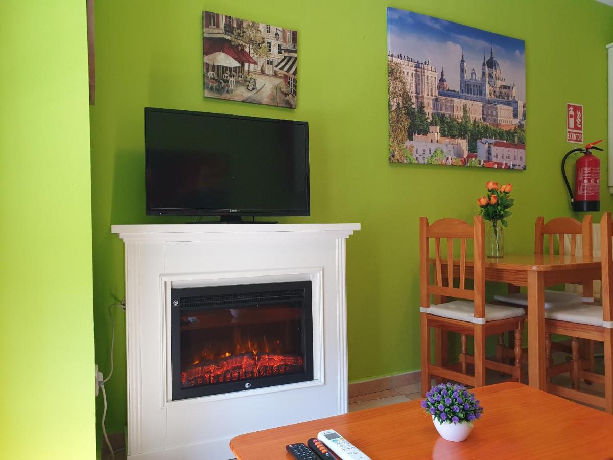 Apartamentos Dana Madrid Eksteriør billede