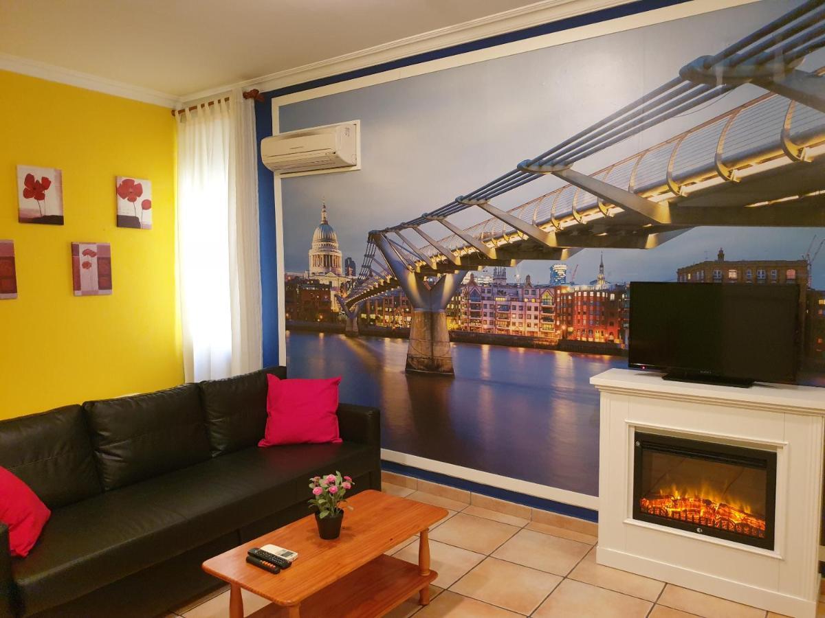 Apartamentos Dana Madrid Eksteriør billede